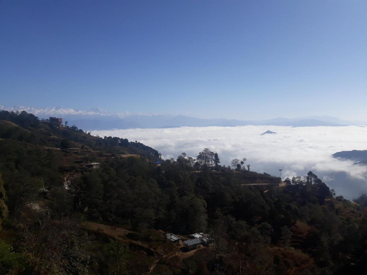 Hotel Nagarkot Holiday Inn Buitenkant foto